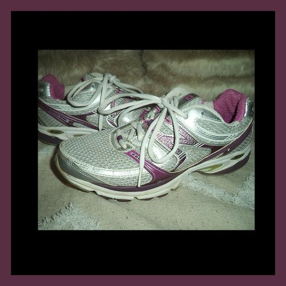 NEW BALANCE 738 V1 RUNNING SHOES WR738GP PURPLE/GRAY SNEAKERS~WOMENS SIZE 9 - Picture 1 of 7